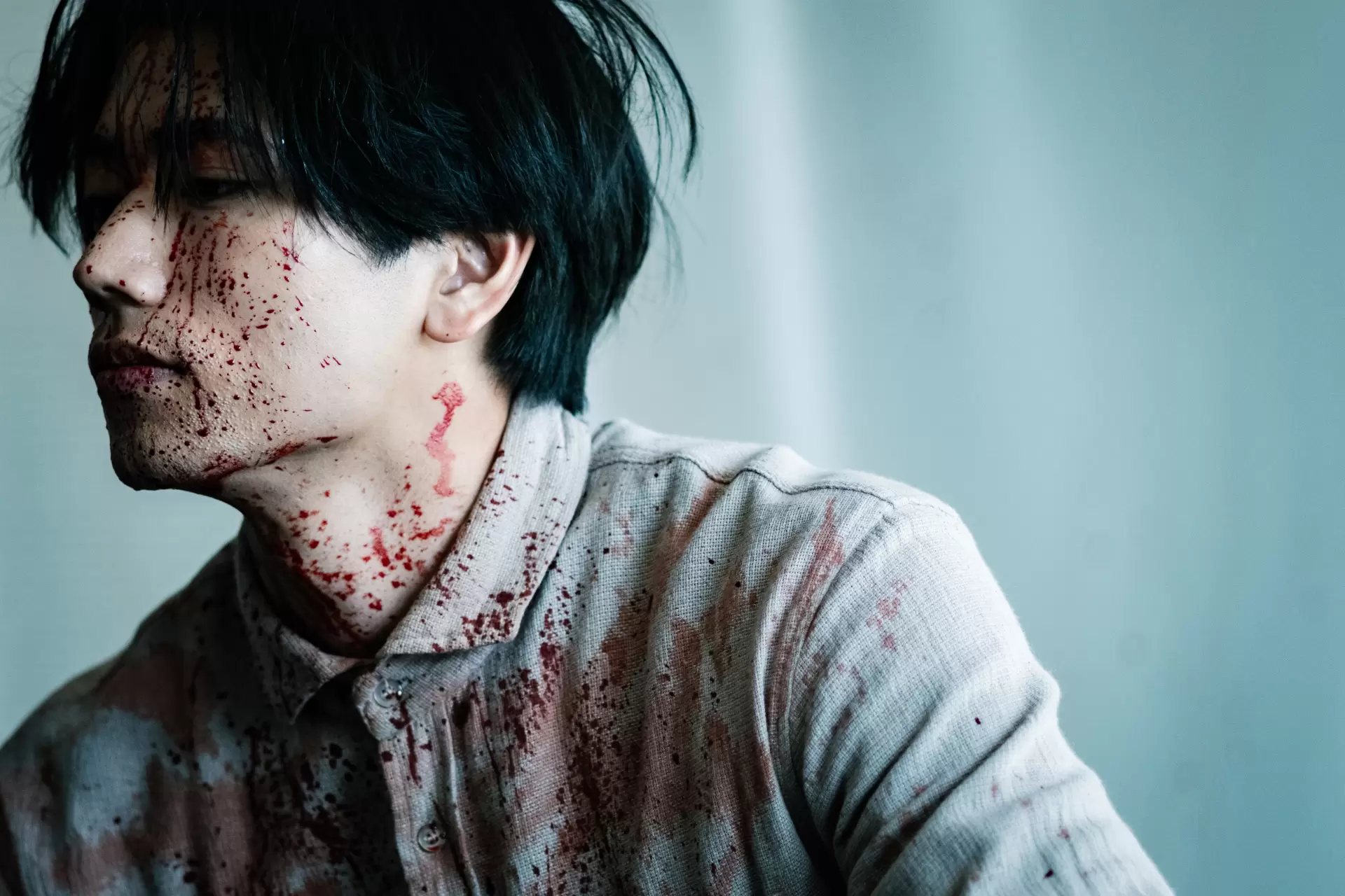 一張未完成的椅子-圖片